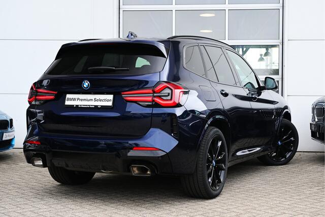 BMW X3 xDrive30e M Sport Automaat / Trekhaak / Panoramadak / Sportstoelen / Comfort Access / Achteruitrijcamera / Laserlight / Head-Up