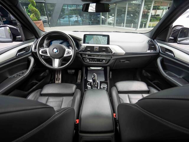 BMW X3 xDrive 20I M-Pakket | Pano | Trekhaak | Leer | Shadow Line
