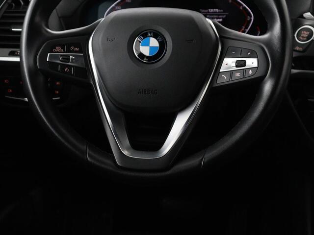 BMW X3 xDrive20i High Executive Edition Panorama dak | Carplay | Climate control | Stoelverwarming | Cruise control | Sfeerverlichting | Navigatie | Bluetooth | Leder bekleding | Achteruitrij camera | DAB Radio