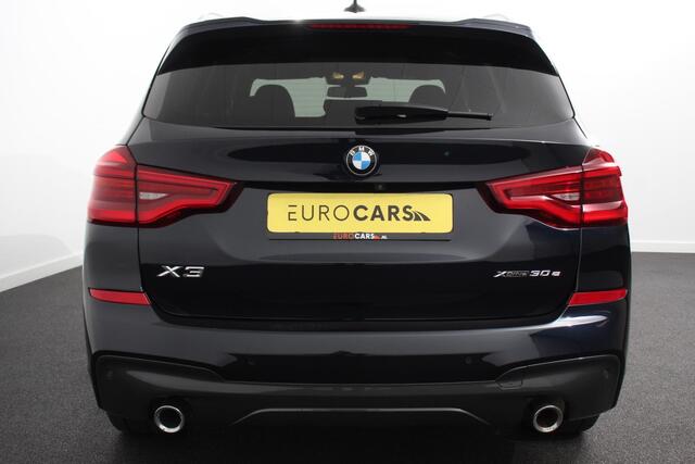 BMW X3 xDrive30e 292pk Hybrid Steptronic M Sport Navigatie Apple Carplay/Android Auto Parkeersensoren Camera Panoramadak Adaptive Cruise Control Adaptieve LED-koplampen Sound-systeem Harman-Kardon Climatronic