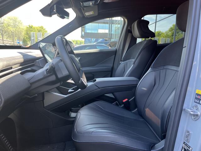 BMW X3 iX3 50 xDrive | M-Sport | 22'' | Harman/Kardon | Panorama. | Iconic Glow | Head-Up | Park. Prof. | Trekhaak | Getint glas | Stuur + stoelverw.