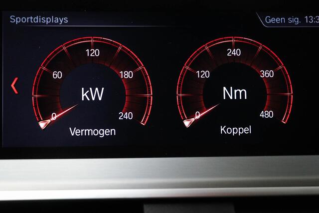 BMW X3 xDrive30e | SOH 93% | ACHTERBANK / STOEL- VERWARMING | HEAD UP | DAB | APPLE | WIFI HOTSPOT | CAMERA