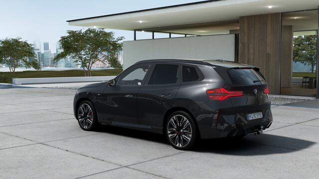 BMW X3 30e xDrive M Sport Automaat / Panoramadak / Trekhaak / Sportstoelen / Adaptieve LED / Comfort Access / Parking Assistant Plus / Stuurverwarming