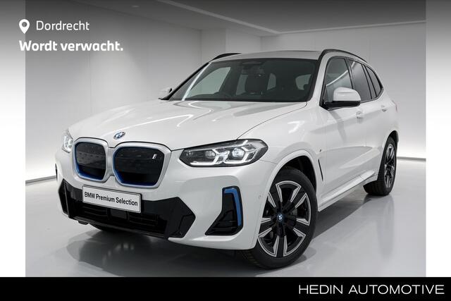 BMW X3 iX3 Executive 80 kWh | 19" | Panorama | Trekhaak | Driving Assistant Professional