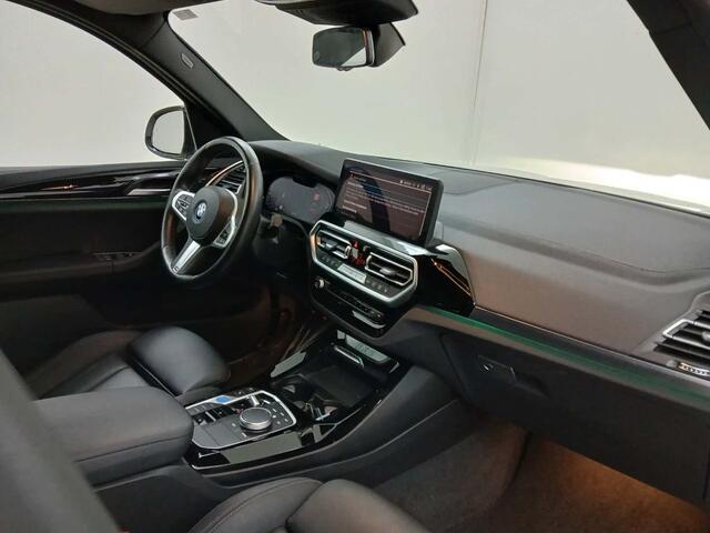 BMW X3 iX3 Executive 80 kWh | 19" | Panorama | Trekhaak | Driving Assistant Professional