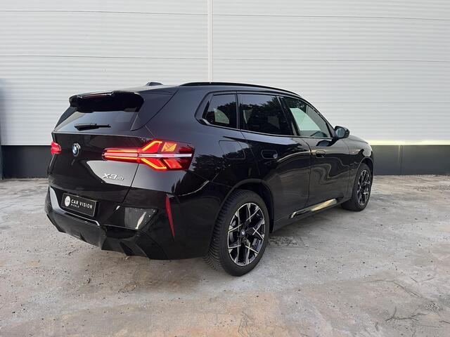BMW X3 20 xDrive * M-Sport * HUD * Pano * 360 * Luxe uitvoering *