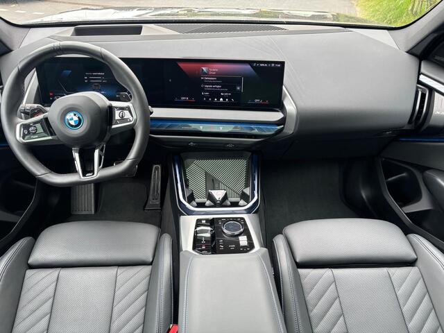 BMW X3 30e xDrive M-Sport Pro|Pano|H&K|Trekhaak|21"| Head-up|360 camera|BTW AUTO