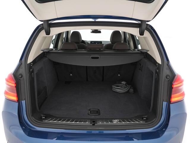 BMW X3 iX3 Executive 80 kWh [3-Fase-11kW ] {SoH-98%} (INCL-BTW) Aut. *PANO | LEATHER | ADAPTIVE-CRUISE | FULL-LED | MEMORY-PACK | BLIND-SPOT | DIGI-COCKPIT | HEATED-COMFORTSEATS | KEYLESS | CAMERA | DAB+ | 19''ALU*