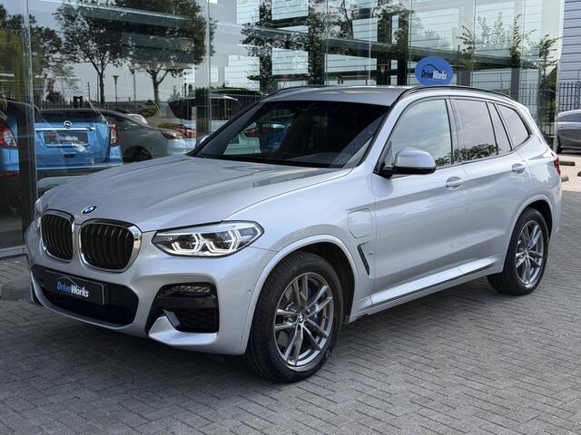 BMW X3 xDrive30e | M-sport | H&K | Live Cockpit | M -Aero | Wireless | LED | Interesse, Proefrit? Bel of app met: 06-24282842 / 06-42130156