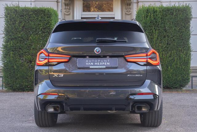 BMW X3 xDrive30e High Executive TREKHAAK | ADAPTIVE | KEYLESS | HUD | LASER | CAMERA