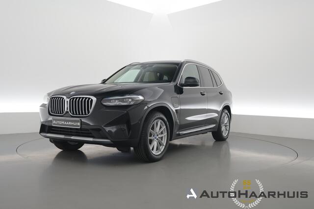 BMW X3 xDrive30e | Elek. Trekhaak | Leder | CarPlay + NAV | Camera + PDC | Stoelverw. | Cruise | Dodehoek. |