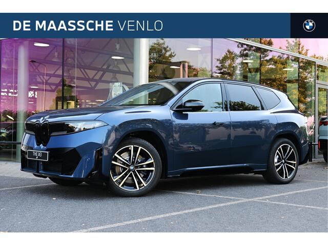 BMW X3 iX3 50 xDrive M Sport / Panoramadak / Trekhaak / M Sportstoelen / 3D Head-Up / Parking Assistant Plus / Stuurverwarming