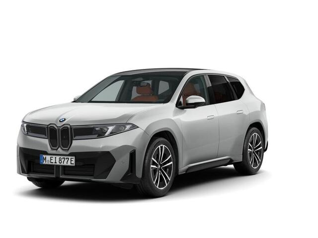 BMW X3 iX3 40 eDrive M Sportpakket / Panoramadak / Trekhaak / Getint glas / Park assist