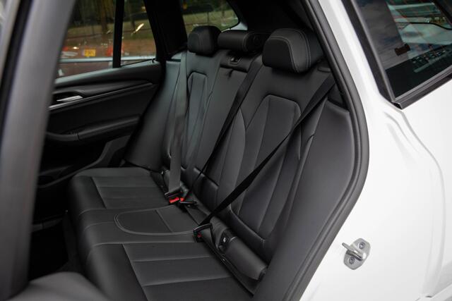 BMW X3 xDrive30e High Executive , M-Sport, Pano, Leder, Shadow Line