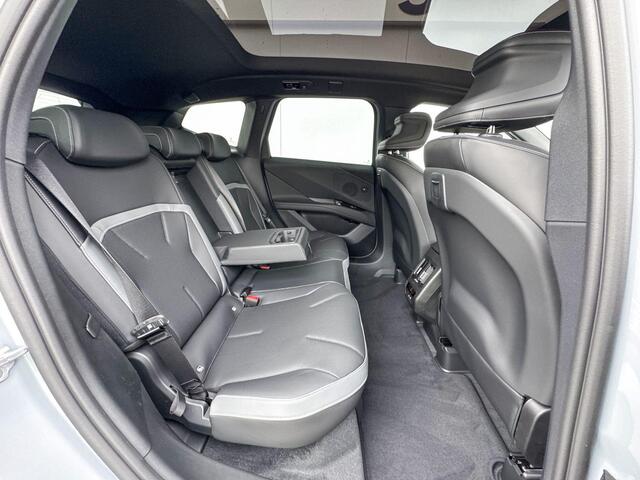 BMW X3 iX3 50 xDrive | 113 kWh | Panoramadak | Harman Kardon | Innovation Pack | M Sport