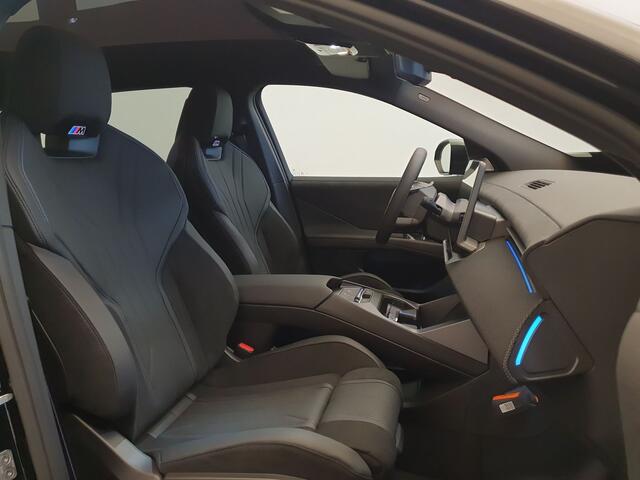 BMW X3 iX3 50 xDrive 113 kWh M sportpakket pro, Wegklapbare trekhaak, Panoramadak