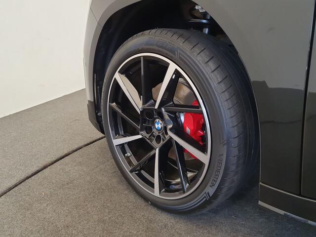 BMW X3 iX3 50 xDrive 113 kWh M sportpakket pro, Wegklapbare trekhaak, Panoramadak