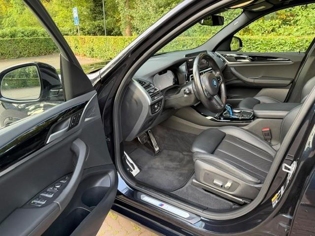 BMW X3 IX3 Executive 80kWh M-sport SOH 99%/Trekhaak/Pano/Led/Acarplay/Camera