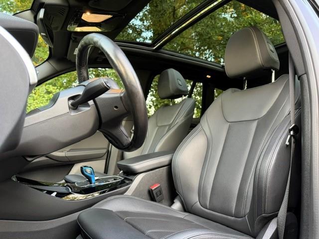BMW X3 IX3 Executive 80kWh M-sport SOH 99%/Trekhaak/Pano/Led/Acarplay/Camera