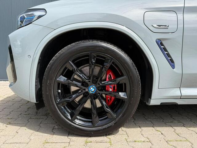 BMW X3 xDrive30e M-sport / facelift / Pano / Tr.hk / HUD