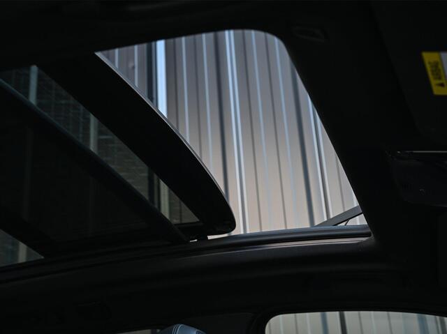 BMW X3 sDrive20i High Executive Panoramadak | HiFi | Achteruitrijcamera | Leder | Stoelverwarming