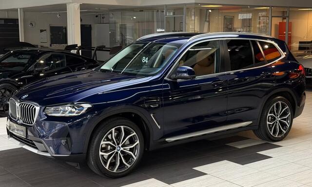 BMW X3 xDrive30e ** LASER, COGNAC LEDER, PANO, MEMORY, HuD, VERST. A-BANK, 20-inch LMV ** 1e eig - UNFALLFREI ** ** INFORMEER OOK NAAR ONZE AANTREKKELIJKE FINANCIAL-LEASE TARIEVEN **