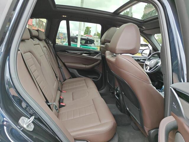 BMW X3 iX3 High Executive 80 kWh PANODAK | LEDER | TREKHAAK | H& K AUDIO