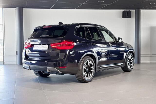 BMW X3 iX3 Executive 80 kWh | Stoelverwarming | Achteruitrijcamera | Shadow Line |