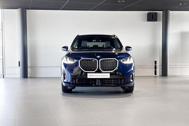 BMW X3 30e xDrive | M Sport | Glazen Panoramadak | Harman Kardon | Stoelverwarming | Trekhaak | Huisselectie