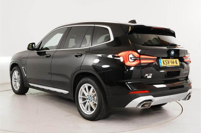 BMW X3 xDrive30e | 360° Camera | Cruise adaptief | Sportstoelen |