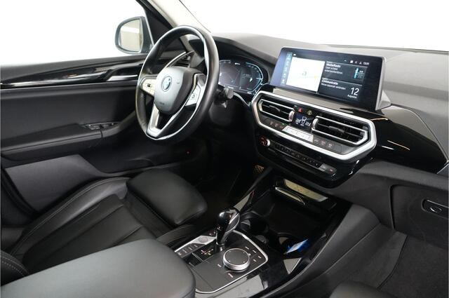 BMW X3 xDrive30e | 360° Camera | Cruise adaptief | Sportstoelen |