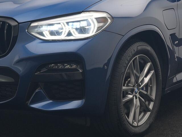 BMW X3 xDrive30e M Sport PHEV 293pk | Trekhaak Afn. | Panodak | Head Up | Camera | Lederen Sportstoelen Memory & Verwarmd | Adaptive LED | Sfeerverlichting | Blis | Keyless | Navigatie | 19"L.M | Plug In Hybrid |