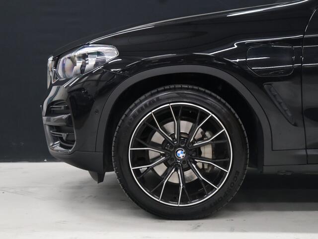 BMW X3 xDrive30e High Executive [SCHUIFKANTELDAK, APPLE CARPLAY, ANDROID, STOELVERWARMING, VOL LEDER, ELEKTRISCHE ACHTERKLEP, PDC V+A, CRUISE CONTROL, GROOT NAVIGATIE, 3-ZONE CLIMATE, DIGITAL DASH, NIEUWSTAAT]