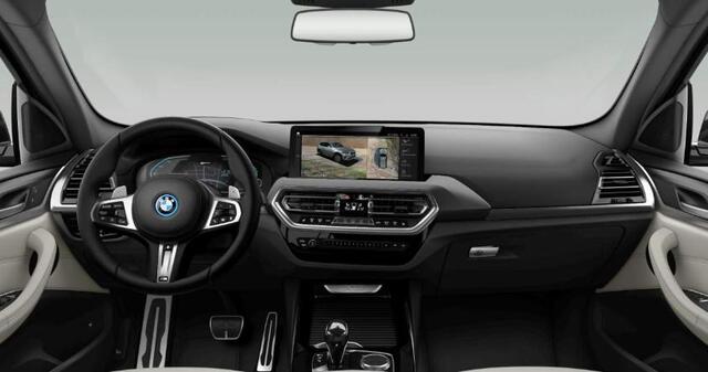 BMW X3 xDrive30e M Sport - Panoramdak - Parking Assistant Plus - Stoelverwarming voor/achter - Zonneschermen achter - Hifi - Stuurwielrand verwarmd - Sportstoelen - Elektrisch verstelbare lendensteunen -