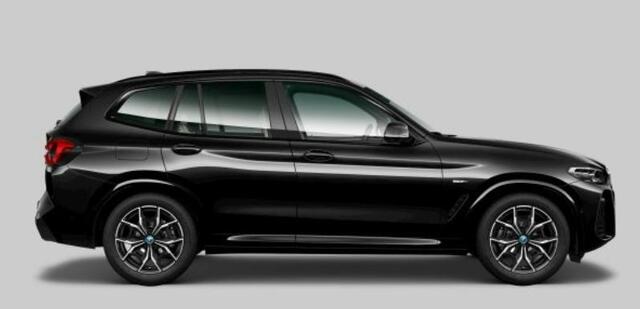 BMW X3 xDrive30e M Sport - Panoramdak - Parking Assistant Plus - Stoelverwarming voor/achter - Zonneschermen achter - Hifi - Stuurwielrand verwarmd - Sportstoelen - Elektrisch verstelbare lendensteunen -