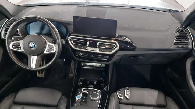 BMW X3 iX3 Executive 80 kWh M-Sport | Driving Assistant Professional | Camera | Stoelverwarming | Privacy Glass |