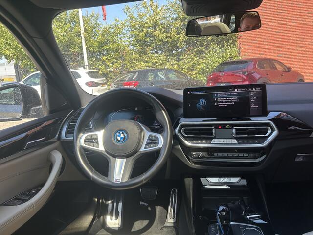BMW X3 iX3 High Executive 80 kWh M Sport Shadow Line 80 kWh // HUD-DISPLAY // SCHUIF-KANTELDAK // LEDER+ELEK. STOELEN // HARMAN&KARDON AUDIO // ELEK. KLEP// ADAPT. CRUISE // KEYLESS // 360 CAMERA