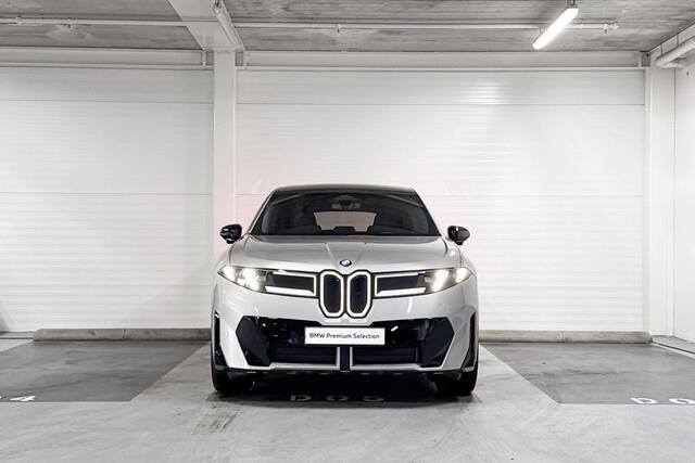 BMW X3 iX3 40 eDrive | M-Sport Pro | Innovation Pack | Driving Assistant Plus | Parking Assistant Plus | Harman/Kardon | Panoramadak | Head-up Display | Huisselectie