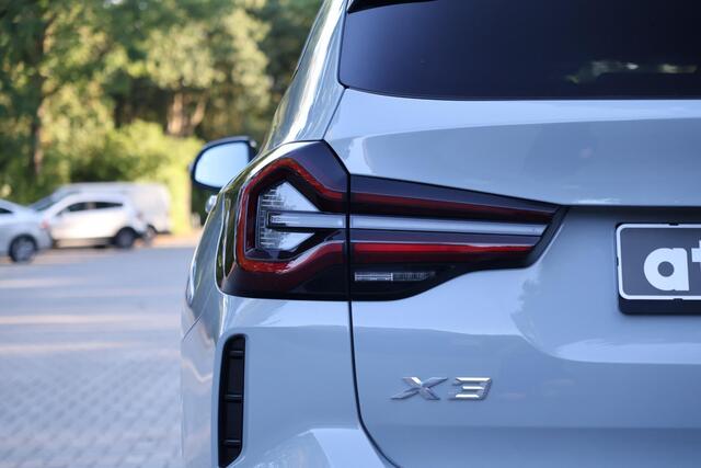 BMW X3 xDrive20i M-Sport | Keyless | Camera | Stoelverwarming | Hifi | Ambiance | Sesatec Dashboard | Etc.