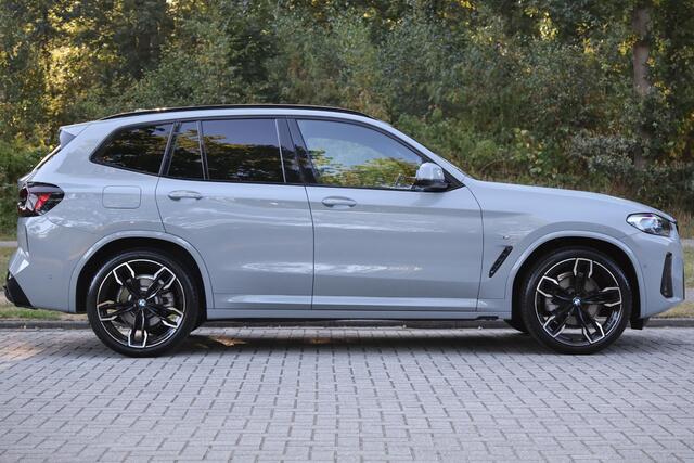 BMW X3 xDrive20i M-Sport | Keyless | Camera | Stoelverwarming | Hifi | Ambiance | Sesatec Dashboard | Etc.