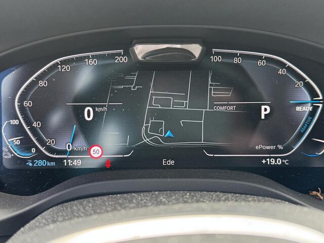 BMW X3 iX3 Executive 80 kWh | Panoramadak | SOH 100% | Leer | Camera | Apple Carplay/Androit Auto