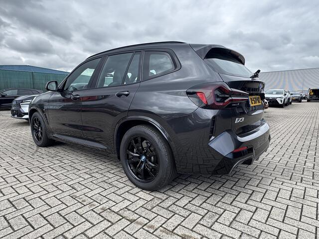 BMW X3 iX3 Executive 80 kWh | Panoramadak | SOH 100% | Leer | Camera | Apple Carplay/Androit Auto
