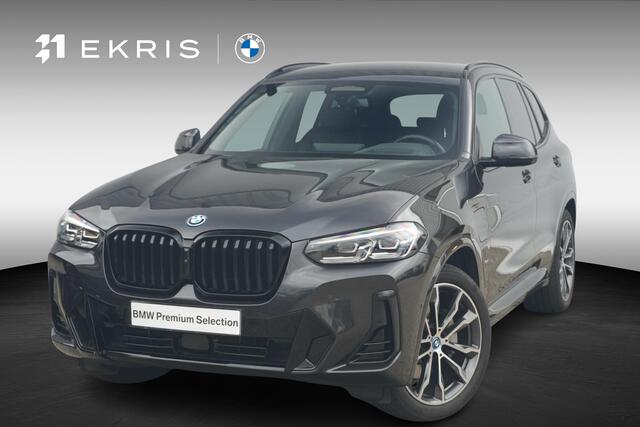 BMW X3 xDrive30e | M Sportpakket | Head-Up Display | Driving Assistant Professional | Trekhaak | Elektrisch verstelbare stoelen