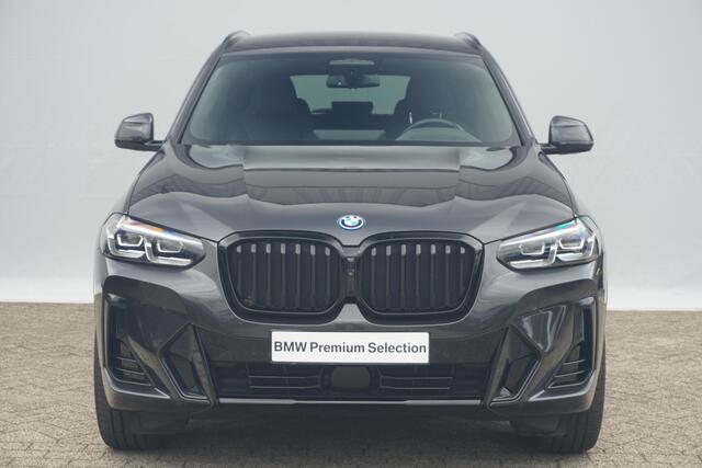 BMW X3 xDrive30e | M Sportpakket | Head-Up Display | Driving Assistant Professional | Trekhaak | Elektrisch verstelbare stoelen