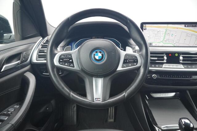 BMW X3 xDrive30e | M Sportpakket | Head-Up Display | Driving Assistant Professional | Trekhaak | Elektrisch verstelbare stoelen