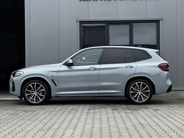BMW X3 xDrive30e M sport 292 PK | Trekhaak | Adaptief onderstel | Stuurverwarming | 20 Inch | Camera