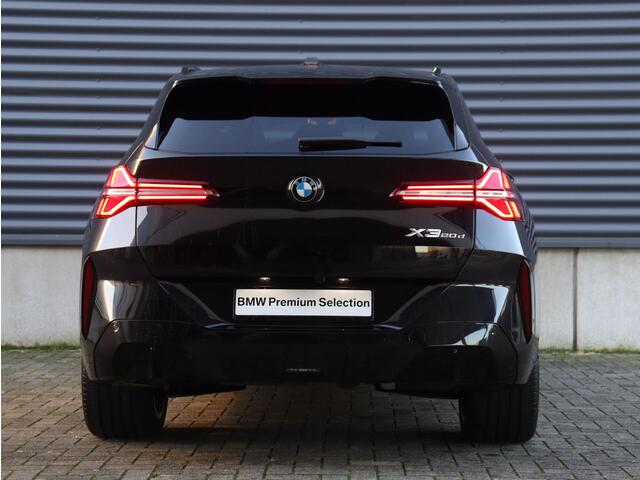 BMW X3 20d xDrive | M Sportpakket | Panodak | Trekhaak | Driving Assistant Plus | Stoelverwarming | Parking Assistant Plus | 19'' LMV |