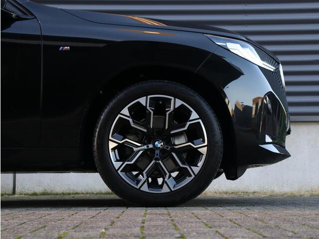 BMW X3 20d xDrive | M Sportpakket | Panodak | Trekhaak | Driving Assistant Plus | Stoelverwarming | Parking Assistant Plus | 19'' LMV |