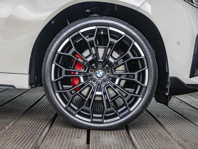 BMW X3 xDrive30e | M Sportpakket Pro | Premium Pack | Comfort Access | Driving Assistant Professional | Harman Kardon | Panoramadak | Stuurwielrand Verwarmd | Trekhaak