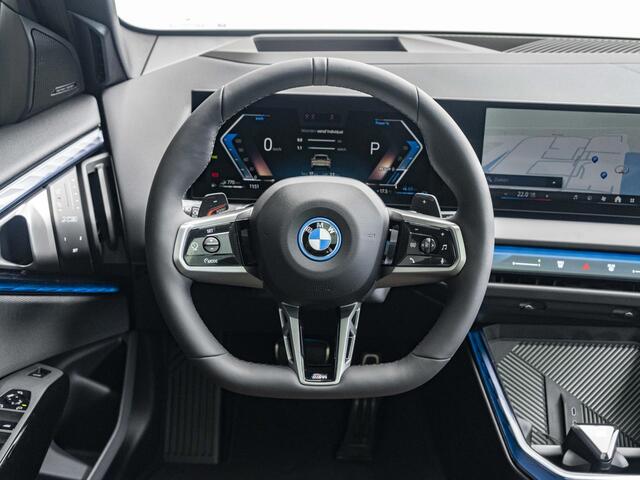 BMW X3 xDrive30e | M Sportpakket Pro | Premium Pack | Comfort Access | Driving Assistant Professional | Harman Kardon | Panoramadak | Stuurwielrand Verwarmd | Trekhaak